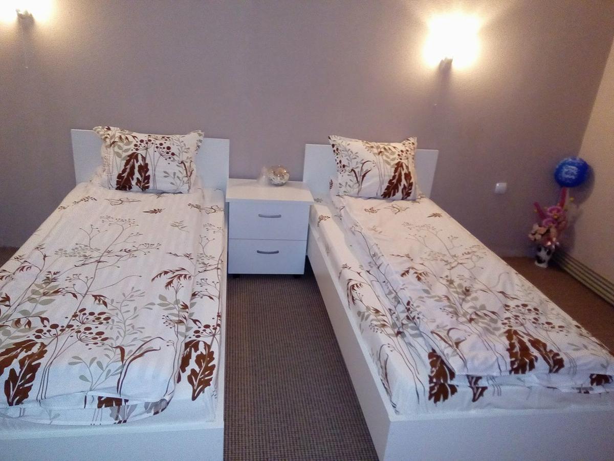 Kafana "Kaj Zoki" Bed & Breakfast Probistip Luaran gambar